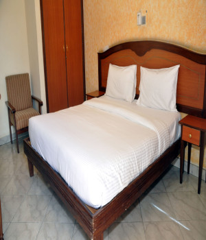 executive 1