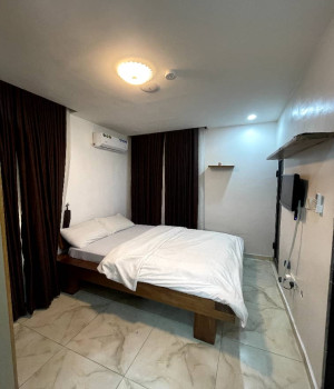 2Bedroom Apartment