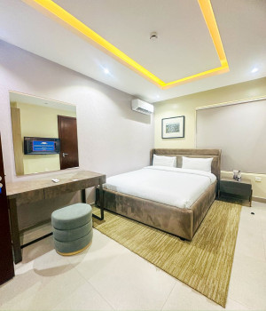 2Bedroom Apartment