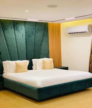 D Escape One Bedroom Apartment
