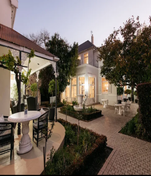 River Manor Boutique Hotel