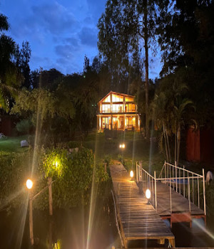 Hodel's Palm Beach Retreat - Lake Muhazi