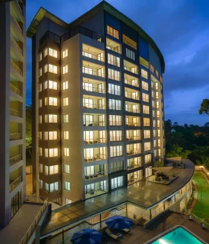 Gemsuites Riverside