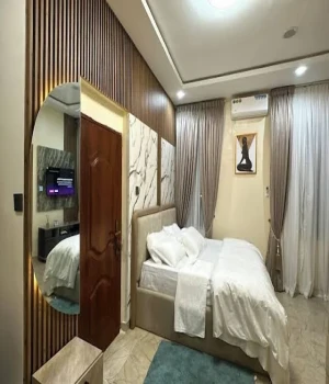 Luxury Suite