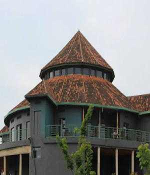 Nyungwe Top View Hill Hotel