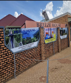 BREEZE HOUSE Ltd