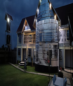 Antonio Cottages