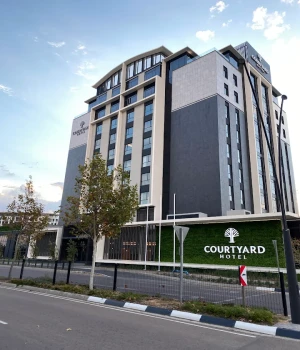 Courtyard Hotel Waterfall City