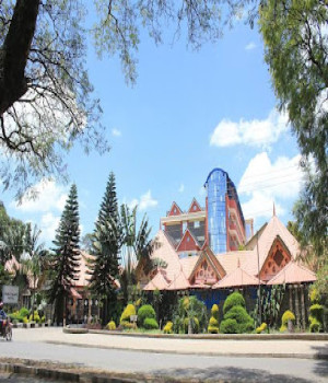 Nuru Palace Hotel