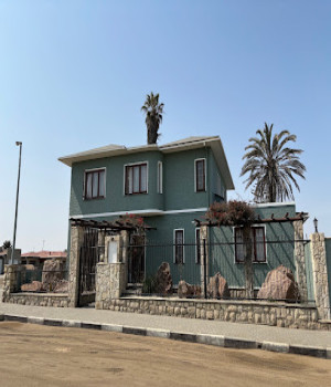 Fritz Manor Bed & Breakfast