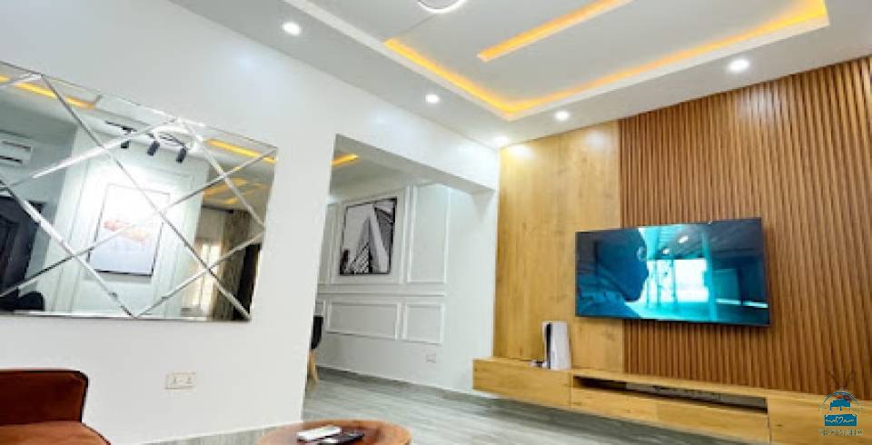 His Glory\'s Apartment
