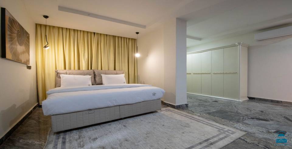 Yanna Apartments by Khaliques