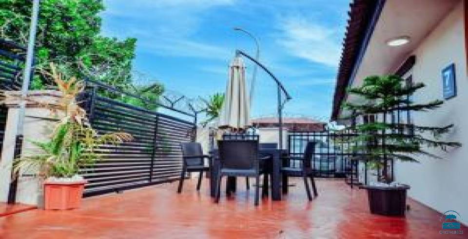 House 7 mbora