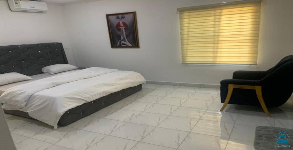 Royale Crown Villa Apartment