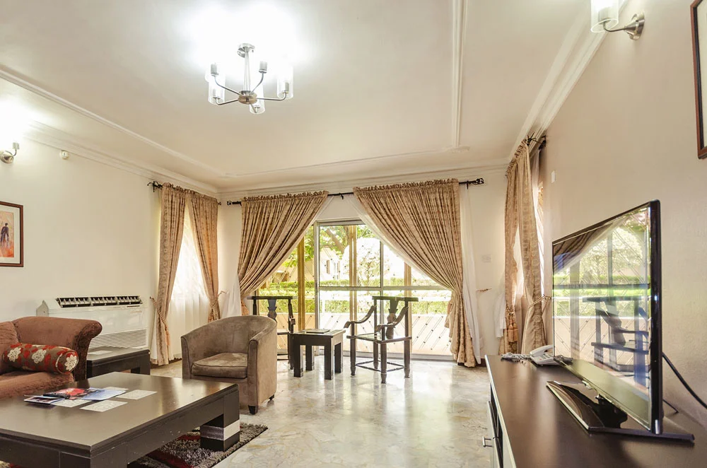 royalty apartments