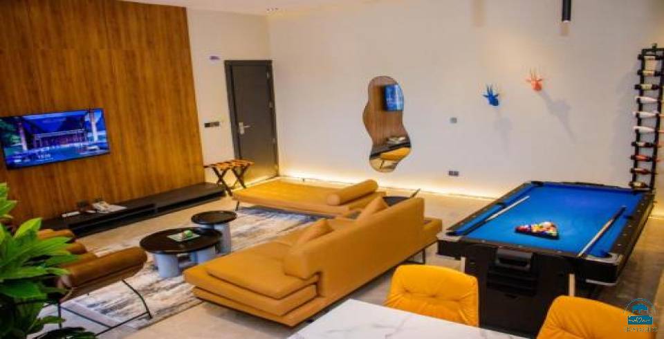 C33 Apartments and Suites