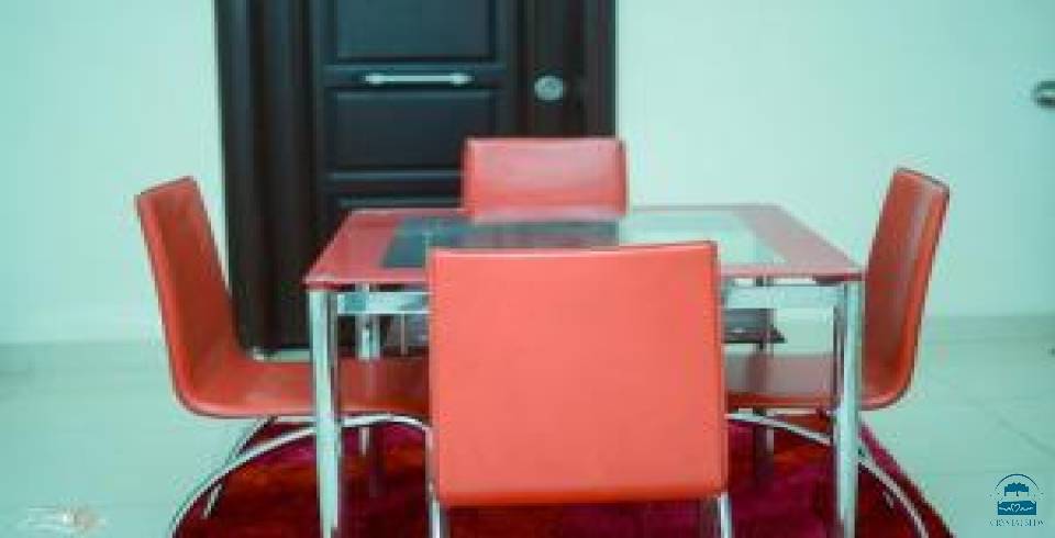 Montrose Apartment