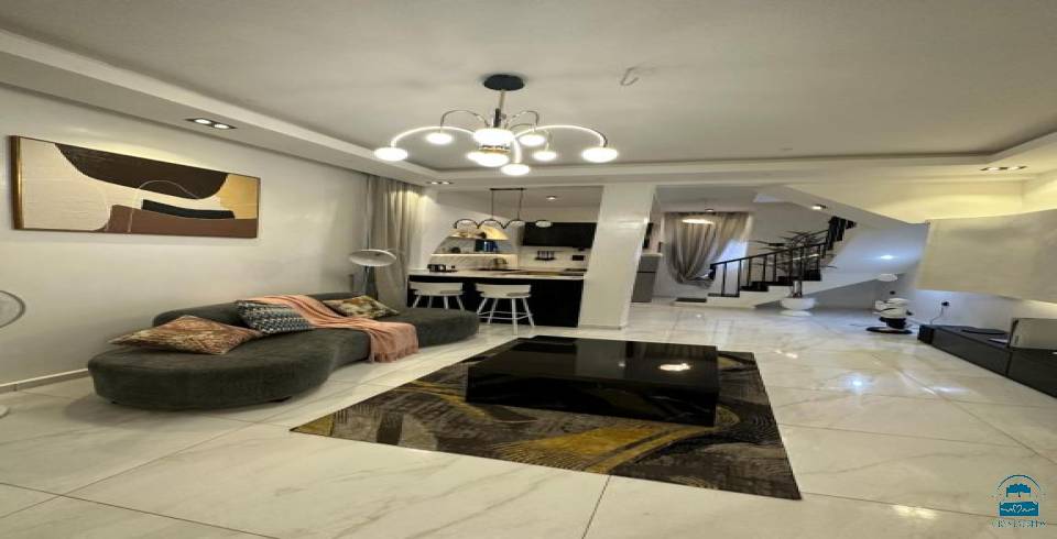 DE BRICKS LUXURY APARTMENT