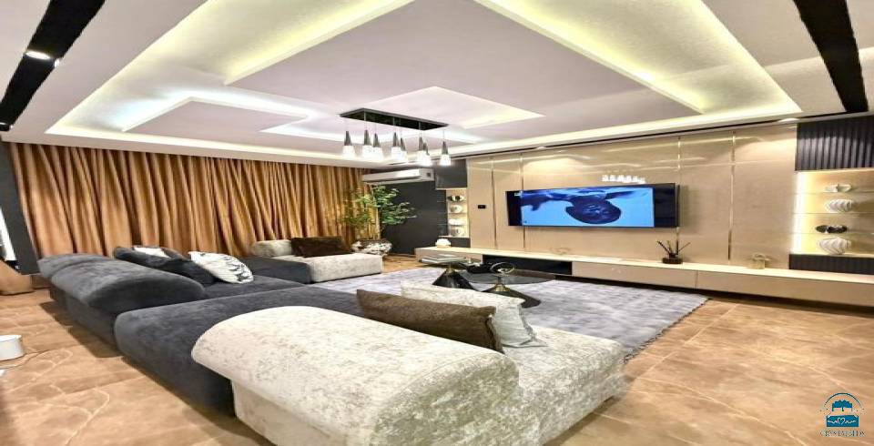 Dreams Court