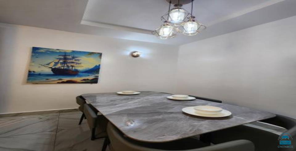Noams Apartment