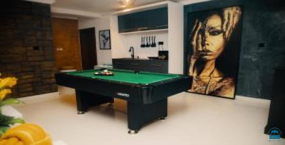 Noah\'s Court Apartments