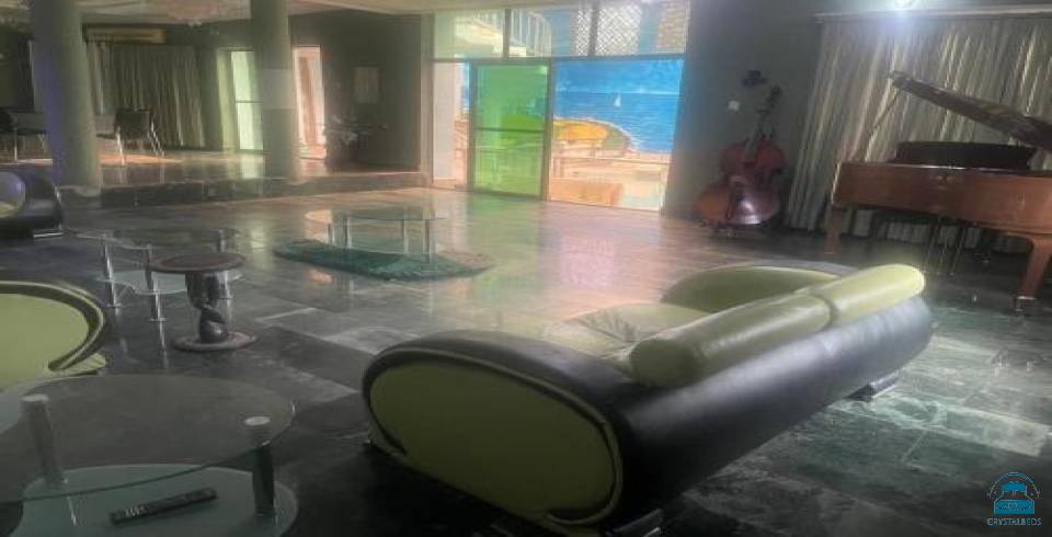 Platinum Palace Home
