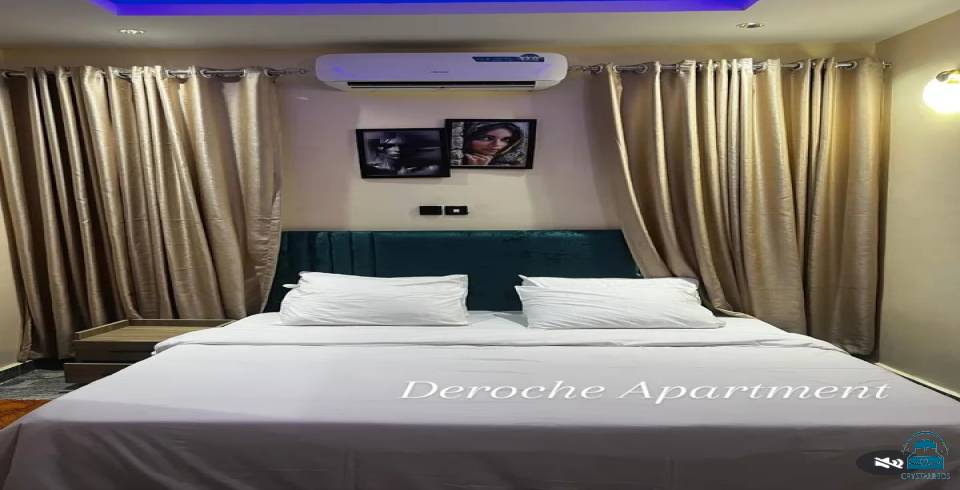 Deroche Apartment