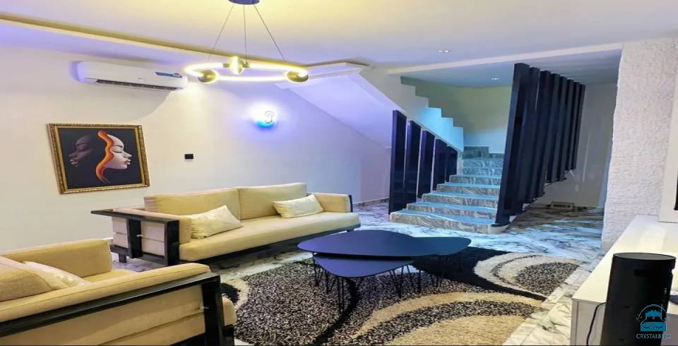 Deroche Apartment