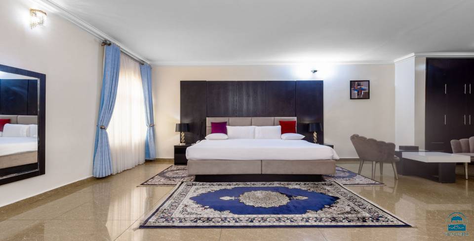 Royale Crown Villa Apartment