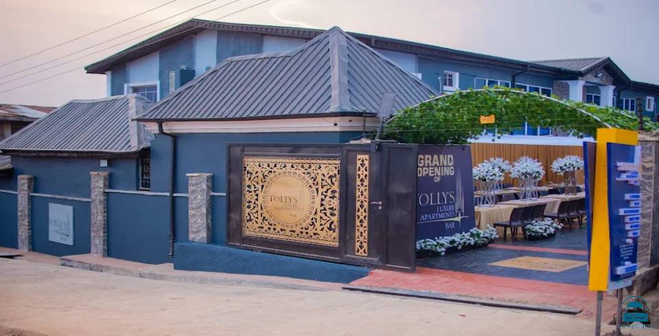 Tolly\'s luxury apartment 