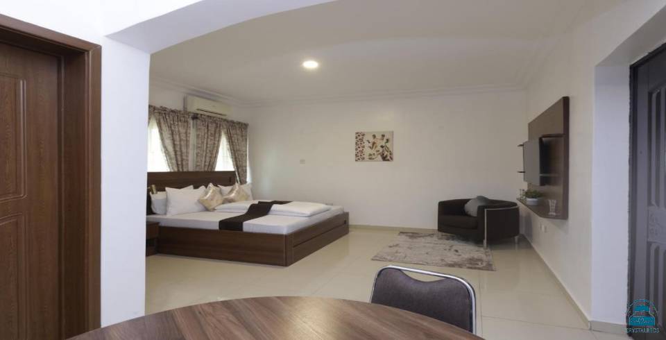 Peace Luxury Hotel 