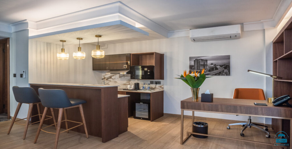 LA CLASSE HOTEL