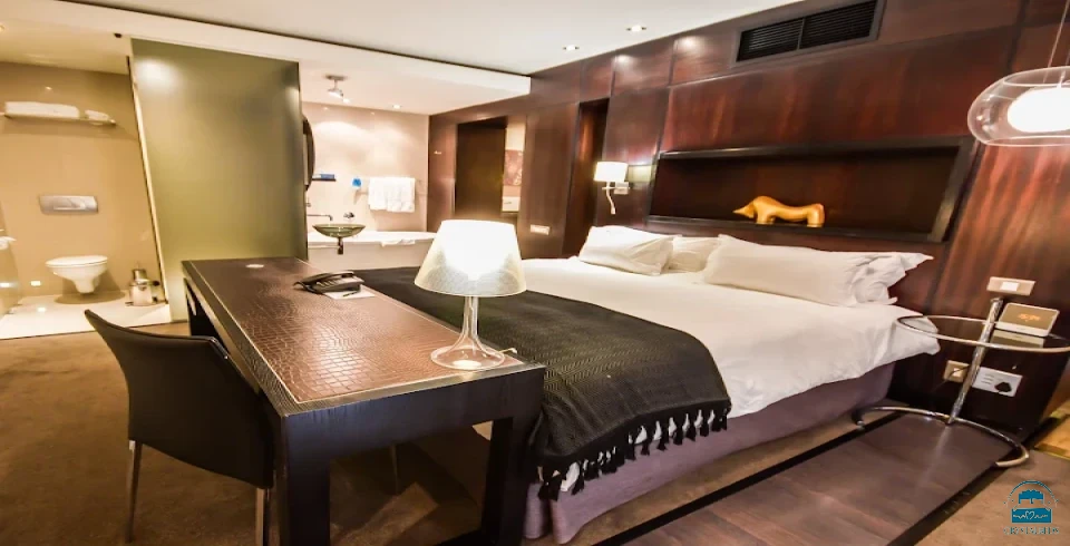 Colosseum Hotel