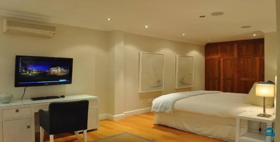 Compass House Boutique Hotel