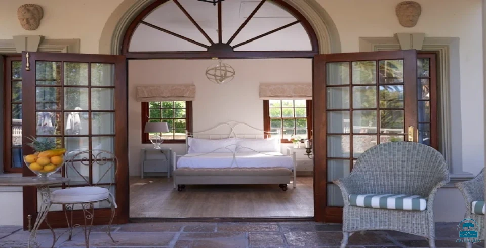 Ibis House