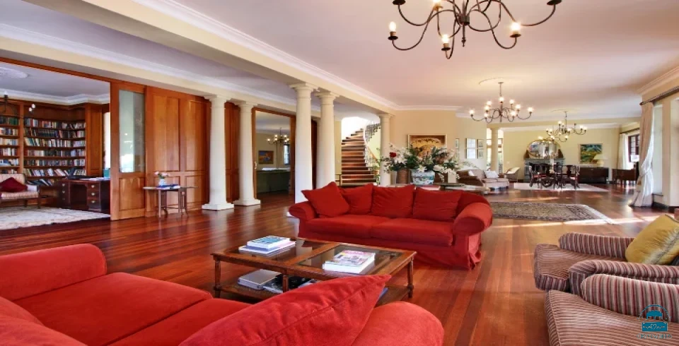Ibis House