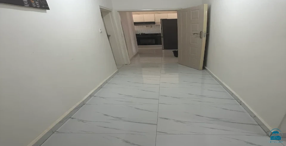 White Rhino Apartment & Tour