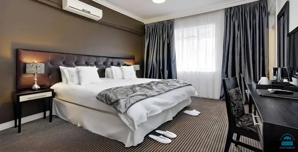 Ascot Hotel