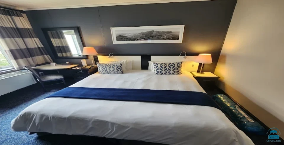 The Commodore Hotel