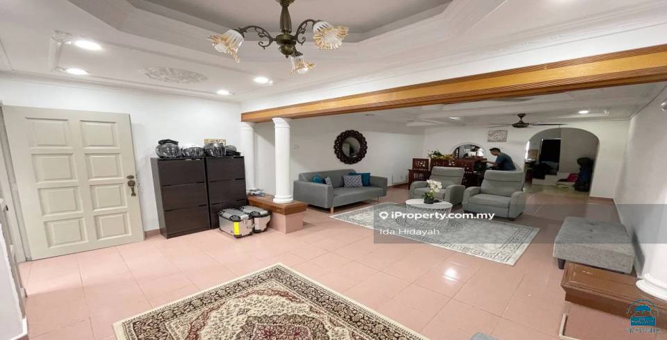Ten kings royal court apartment